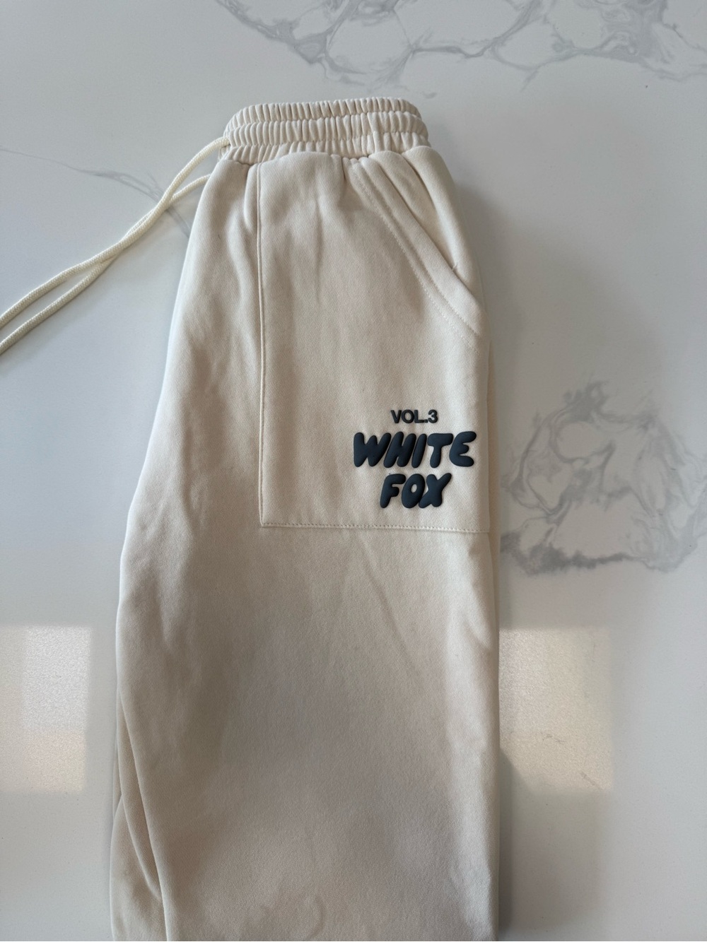 White Fox Boutique Vol. 3 Cream Sweatpants Joggers Size S NWOT